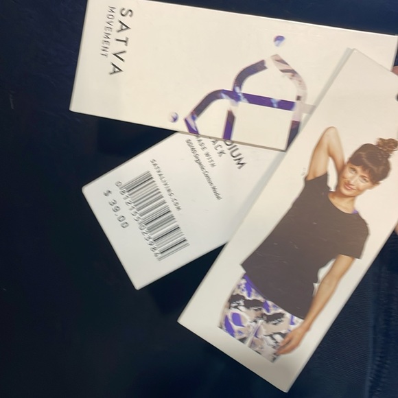 Satva Organic Tshirt with Mesh Detail - Picture 3 of 4